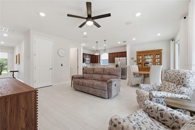 5949 WOODEN PINE DRIVE, Orlando, FL 32829