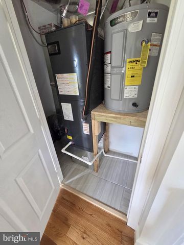 2527 OLD HOUSE POINT RD, Fishing Creek, MD 21634