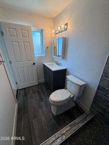 7230 N 41ST Avenue, Phoenix, AZ 85051