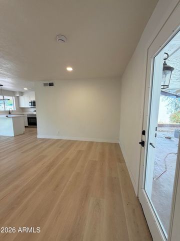 7230 N 41ST Avenue, Phoenix, AZ 85051