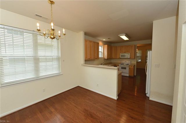 3737 Cainhoy LN, Virginia Beach, VA 23453