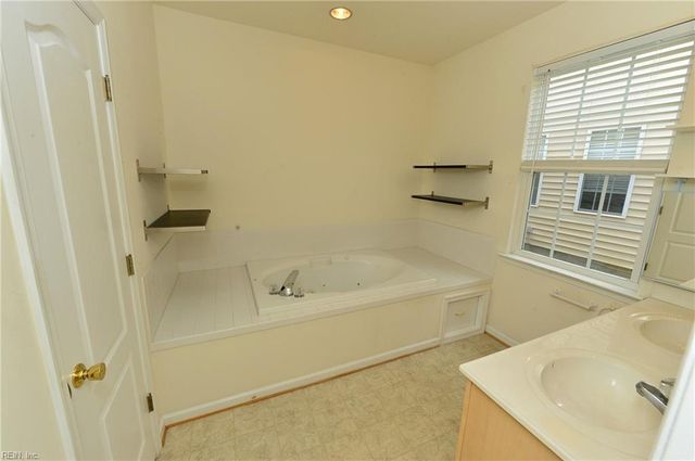 3737 Cainhoy LN, Virginia Beach, VA 23453