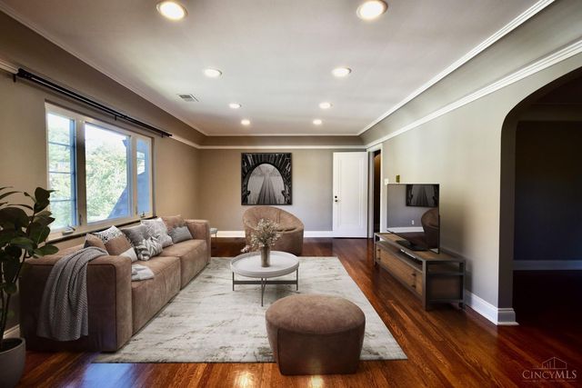 3255 Linwood Avenue, Cincinnati, OH 45226