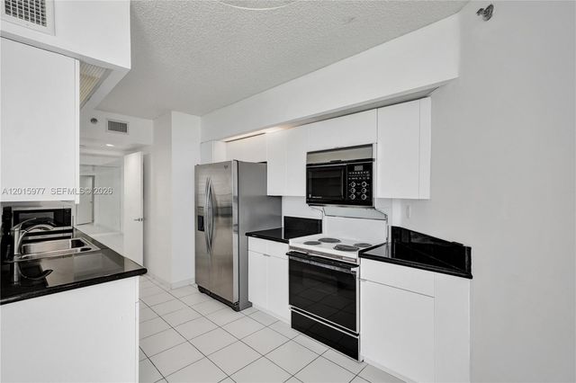 16425 Collins Ave 2715, Sunny Isles Beach, FL 33160