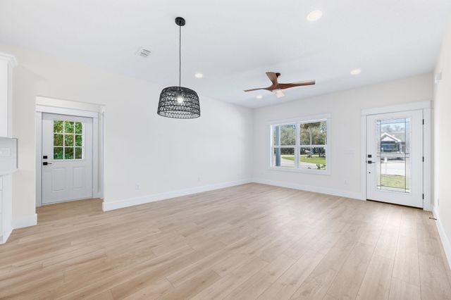 2126 Reef Dr, St Augustine, FL 32080