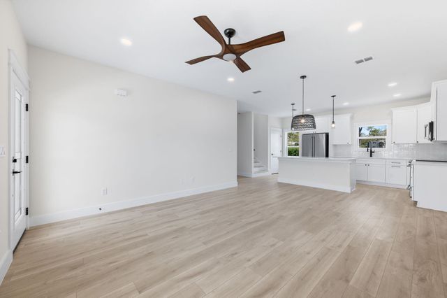 2126 Reef Dr, St Augustine, FL 32080