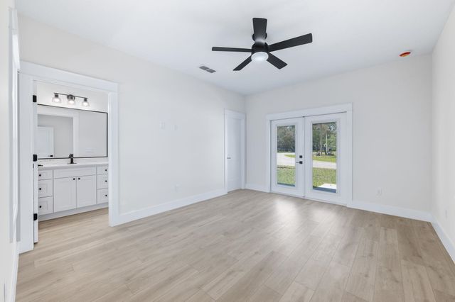 2126 Reef Dr, St Augustine, FL 32080