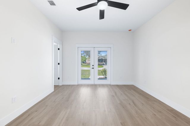 2126 Reef Dr, St Augustine, FL 32080
