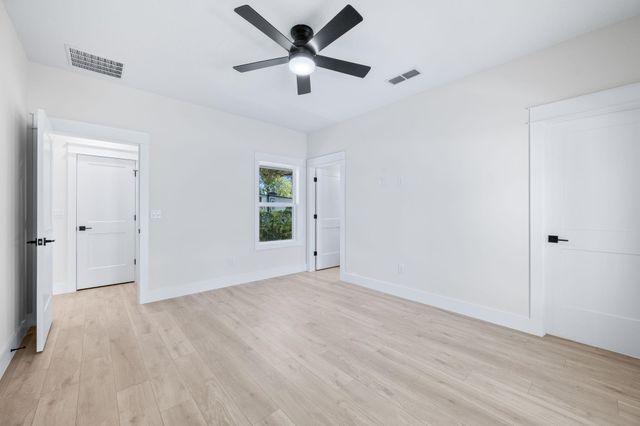 2126 Reef Dr, St Augustine, FL 32080