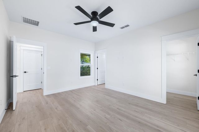 2126 Reef Dr, St Augustine, FL 32080