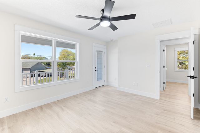 2126 Reef Dr, St Augustine, FL 32080