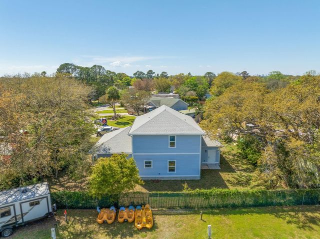 2126 Reef Dr, St Augustine, FL 32080