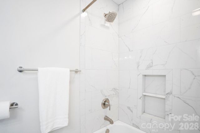 6100 Ashcrest Drive, Charlotte, NC 28217