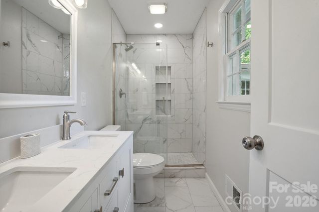 6100 Ashcrest Drive, Charlotte, NC 28217