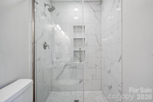 6100 Ashcrest Drive, Charlotte, NC 28217