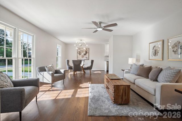 6100 Ashcrest Drive, Charlotte, NC 28217