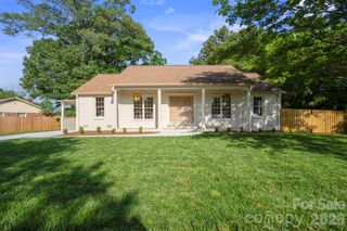6100 Ashcrest Drive, Charlotte, NC 28217