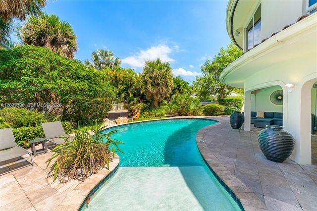 1809 Coral Gardens Dr, Wilton Manors, FL 33306