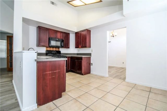 14621 Owens River, Victorville, CA 92392