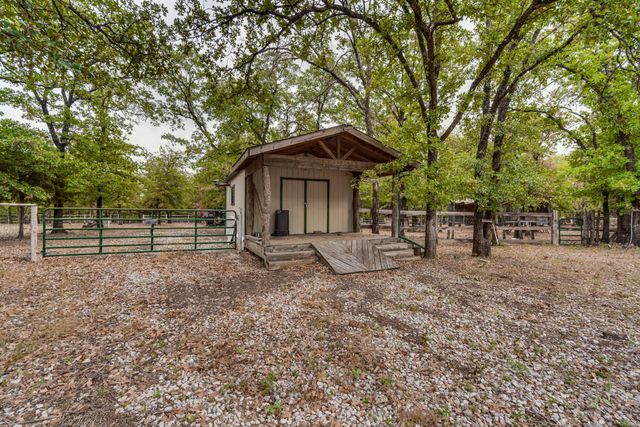 7251 Bennett Lawson Road, Mansfield, TX 76063