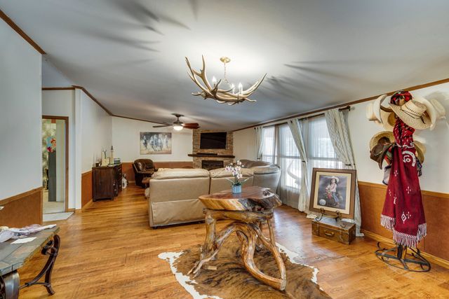7251 Bennett Lawson Road, Mansfield, TX 76063