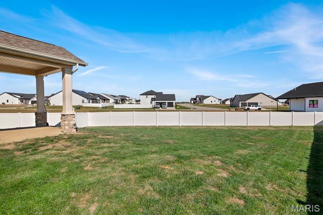 7125 Richmond Drive, Glen Carbon, IL 62034