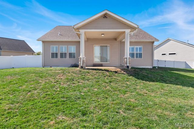 7125 Richmond Drive, Glen Carbon, IL 62034