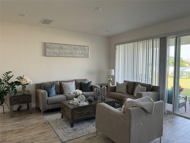 380 CABELLO DRIVE, Davenport, FL 33837