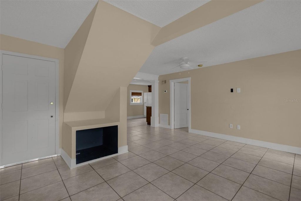 Image 19 of property listing at 1232 E LIVINGSTON STREET, Orlando, FL 32803