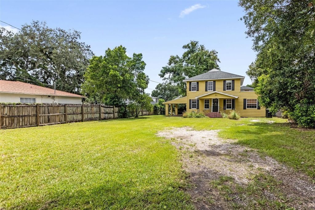 Image 3 of property listing at 1232 E LIVINGSTON STREET, Orlando, FL 32803