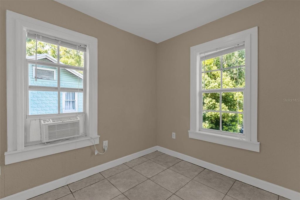 Image 25 of property listing at 1232 E LIVINGSTON STREET, Orlando, FL 32803