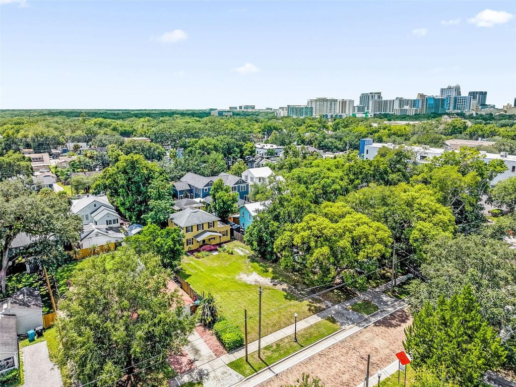 Image 35 of property listing at 1232 E LIVINGSTON STREET, Orlando, FL 32803