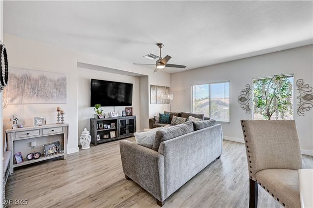 5220 Melbourne Ridge Court, Las Vegas, NV 89141