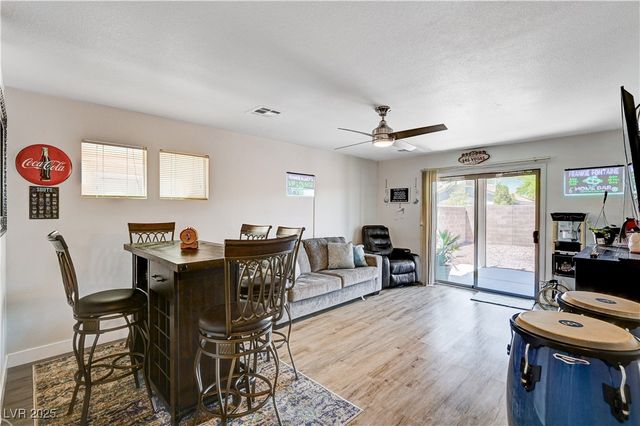 5220 Melbourne Ridge Court, Las Vegas, NV 89141