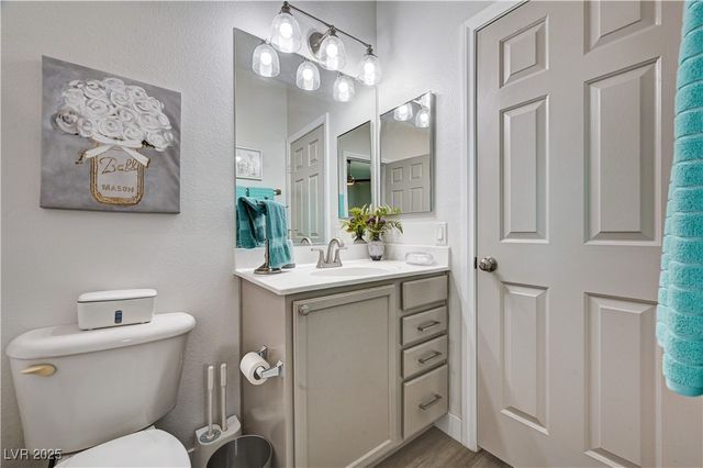 5220 Melbourne Ridge Court, Las Vegas, NV 89141