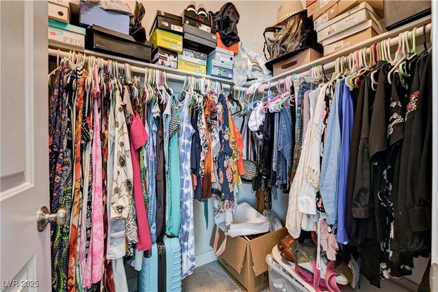 5220 Melbourne Ridge Court, Las Vegas, NV 89141