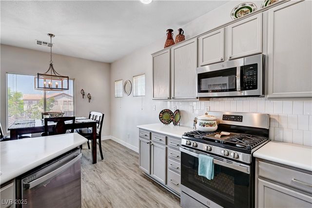 5220 Melbourne Ridge Court, Las Vegas, NV 89141