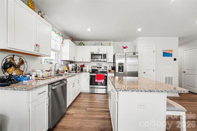 114 Weymouth Avenue, Troutman, NC 28166