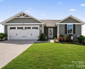 114 Weymouth Avenue, Troutman, NC 28166