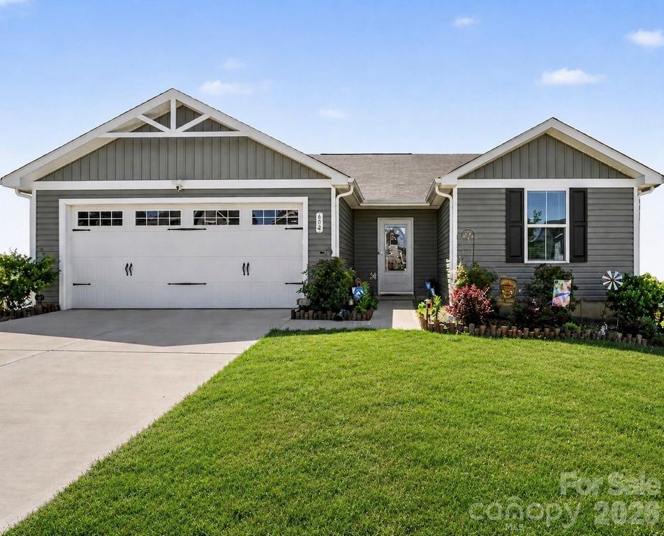 114 Weymouth Avenue, Troutman, NC 28166