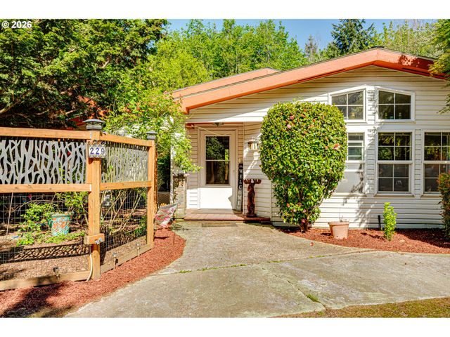229 PROSPECT Rd, Woodland, WA 98674