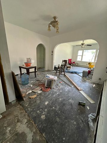 807 Franklin Street, Hobart, IN 46342