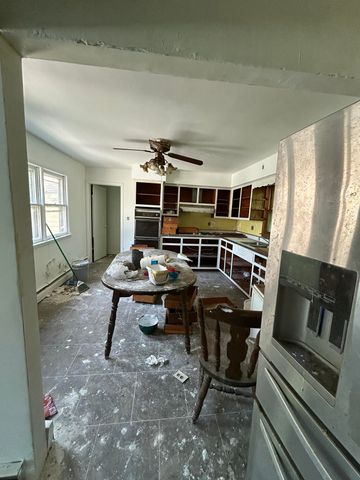 807 Franklin Street, Hobart, IN 46342
