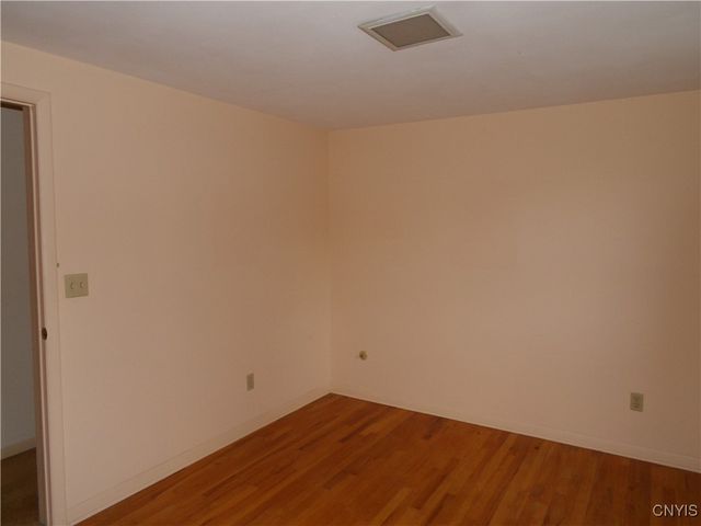 25 Rosewood Avenue, Cortland, NY 13045