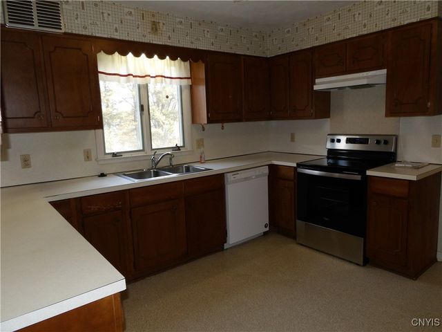 25 Rosewood Avenue, Cortland, NY 13045