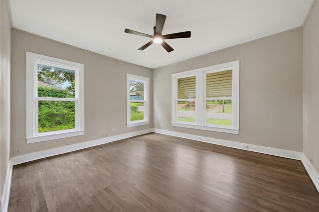 408 S Tone Avenue, Denison, TX 75020
