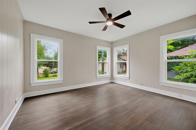 408 S Tone Avenue, Denison, TX 75020
