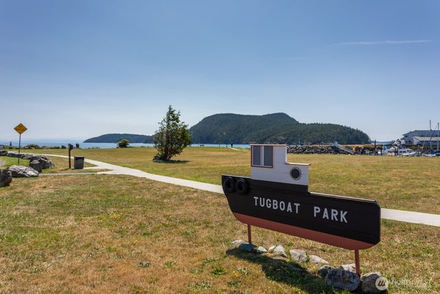 5909 Flounder Bay Lane, Anacortes, WA 98221