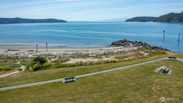 5909 Flounder Bay Lane, Anacortes, WA 98221