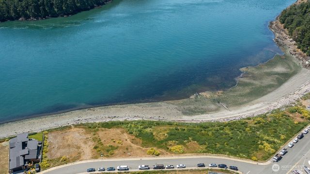 5909 Flounder Bay Lane, Anacortes, WA 98221